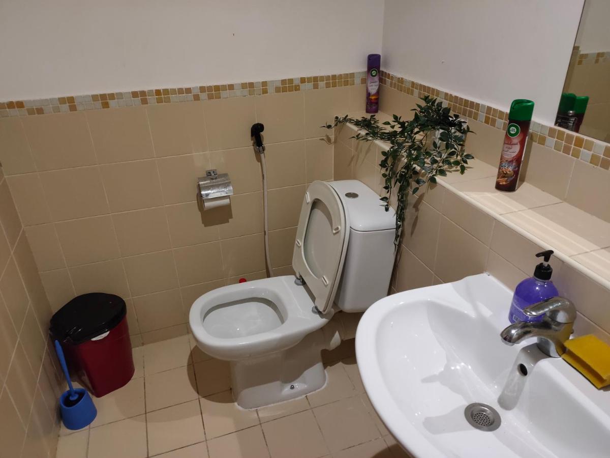 Hostel DXB Backpackers Dubai Exterior foto