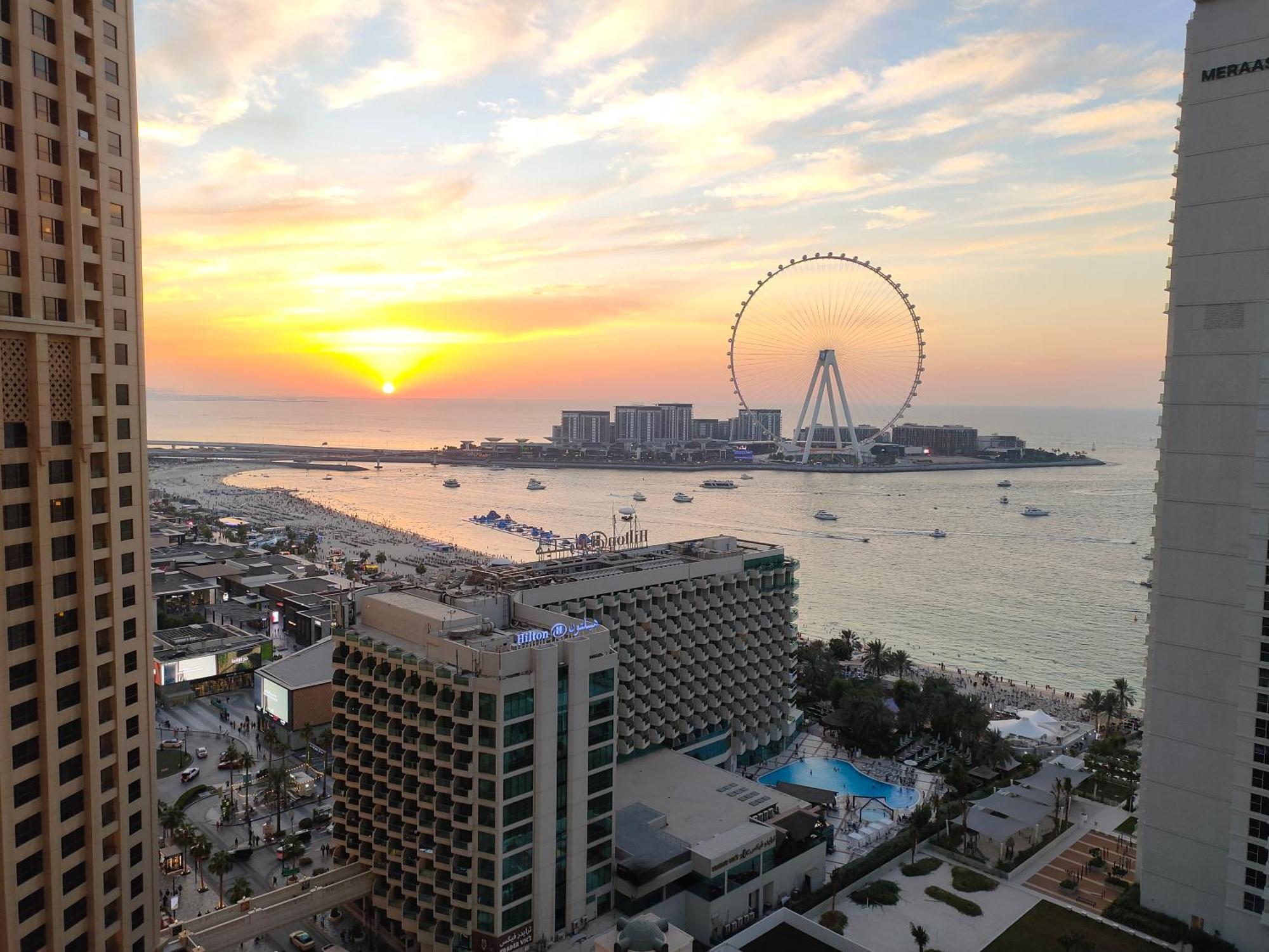 Hostel DXB Backpackers Dubai Exterior foto